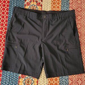 Izod Golf 40/9.5 Navy Blue Golf Swing Flex Cargo Shorts Straight Fit Waist Grip